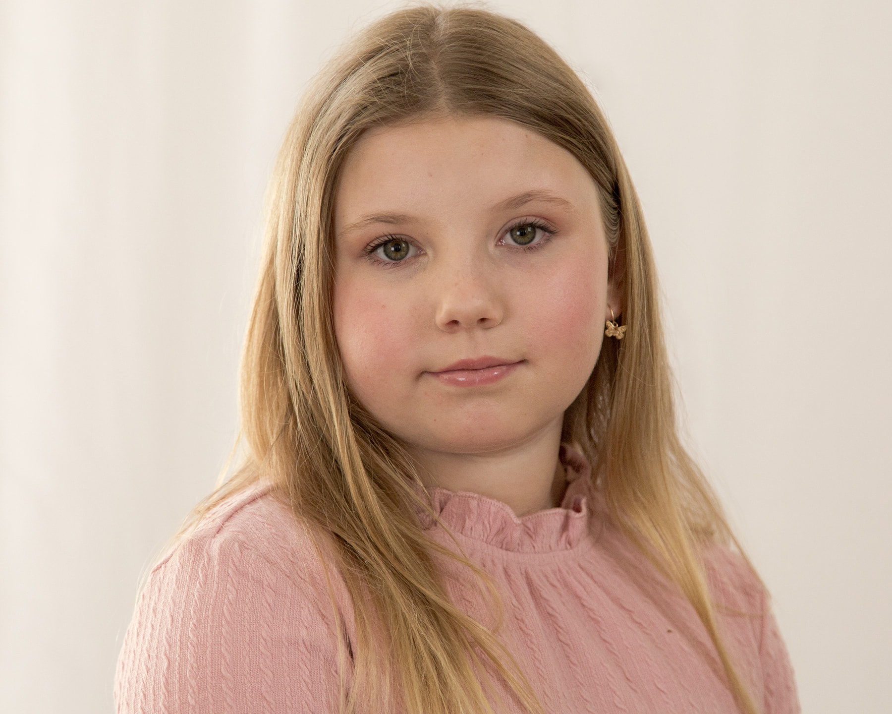 Autumn Rheault — theatrical headshot